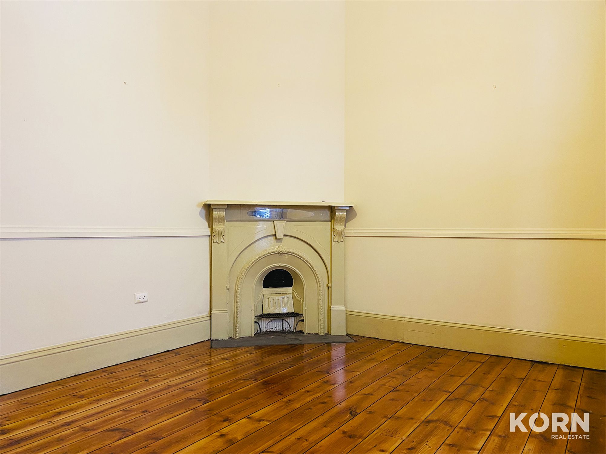 33 Hobsons Place, Adelaide