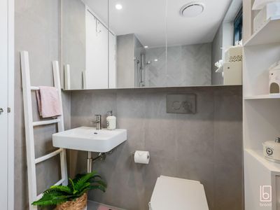 102 / 179 Albany Street, Point Frederick