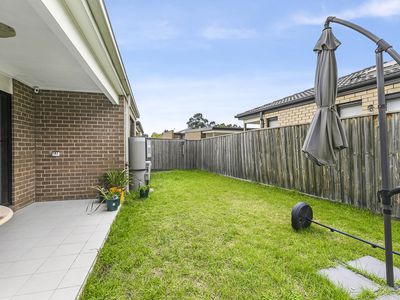 11 Oscar Circuit, Roxburgh Park