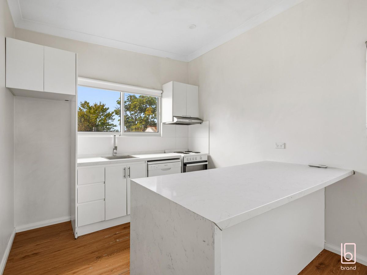 13 & 13A Manuka Parade, Gorokan
