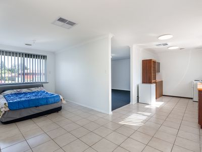 2 McClure St, Safety Bay