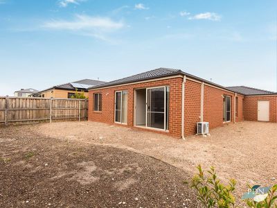 5 Airfield Grove, Point Cook