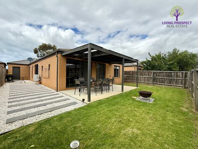 101 Tristania Drive, Point Cook