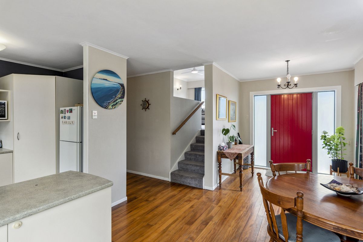 33 Ocean Road, Paraparaumu Beach