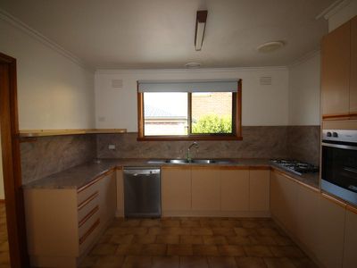 45 Clonard Avenue, Geelong West