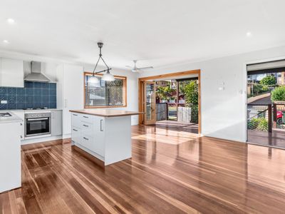 1/30 Ninth Ave, Coorparoo