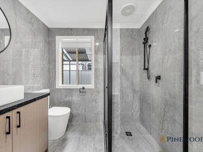 15 Weigall Close, Caroline Springs