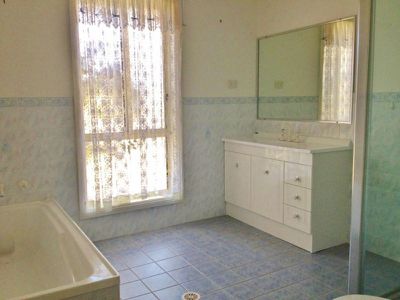 27 Tulip Oak Drive, Ulladulla