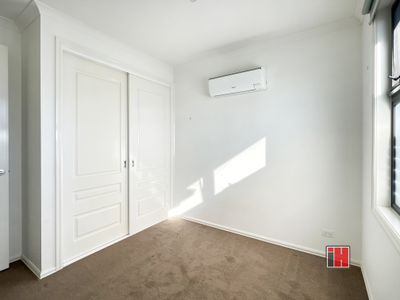 2 / 4 Fortune Street, Box Hill North