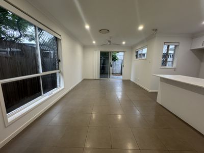 32 / 106 Groth Road, Boondall