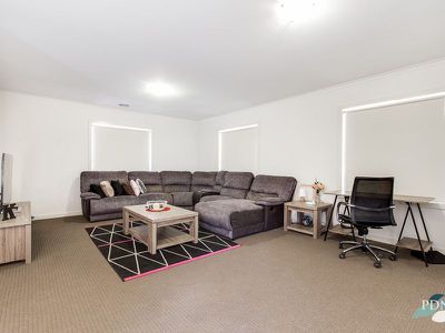 2 Fortescue Boulevard, Wyndham Vale