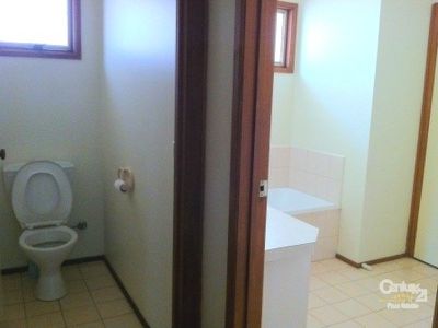 2 Rosalie Court, Hampton Park