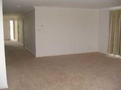 18 Kelebek Road, Tarneit