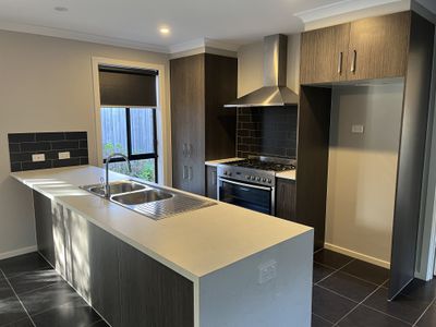 9 Mallacoota Crescent, Armstrong Creek