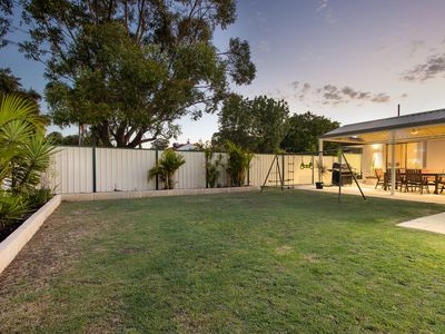 29 Helena Crescent, Thornlie