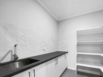 109 Holyoake Parade, Manor Lakes