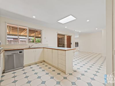 24 Hedgerow Court, Narre Warren South