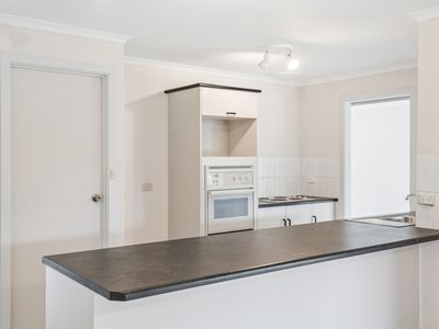 18 Brook Place, Normanville