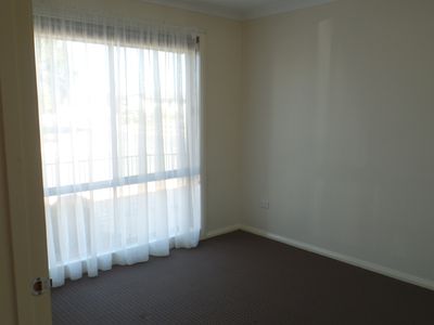 2 / 7 Newton Street, Shepparton