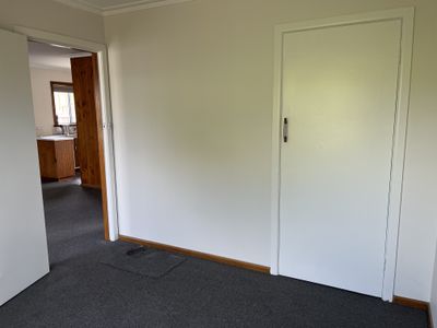 3 / 6 Portarlington Road, Newcomb