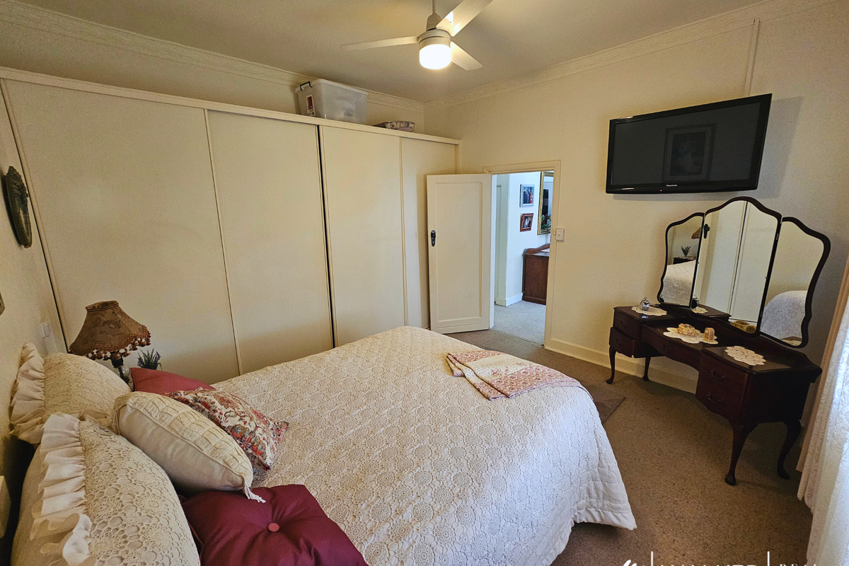 16 Saunders Street, Kyabram