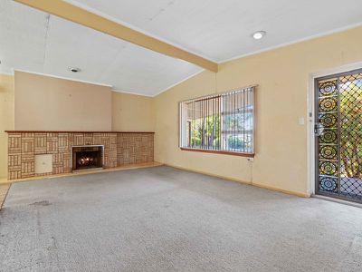 37 SUNNINGDALE AVE, Rochedale South
