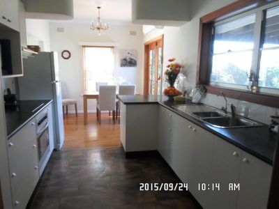 7 Lovett Ave, Dubbo
