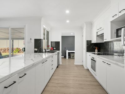 24 Peppermint Drive, Worrigee