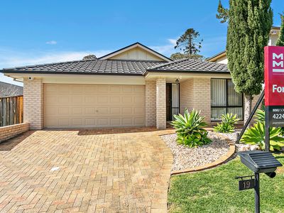 19 Helena Crescent, Horsley