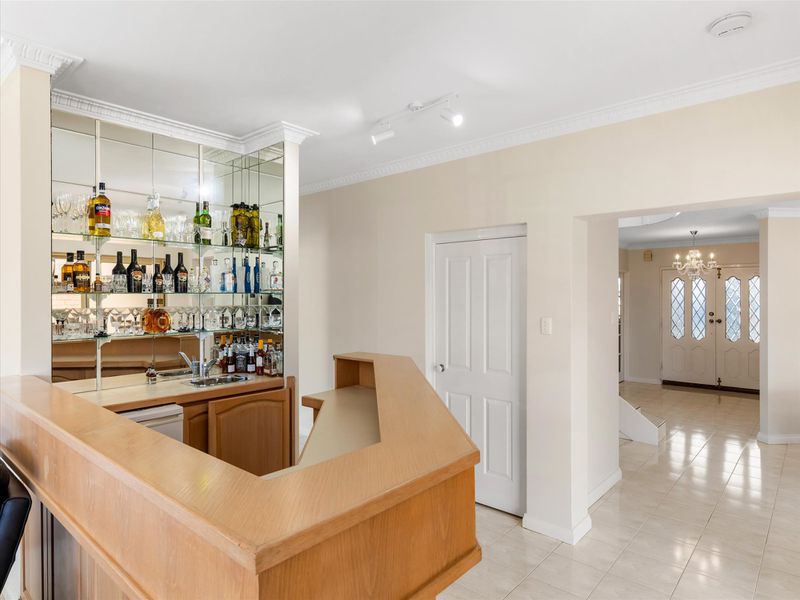 39 Castellon Crescent, Coogee