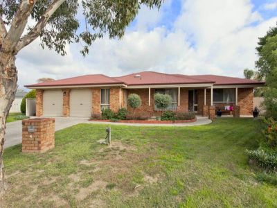 6 CLIFFORD COURT, Wodonga