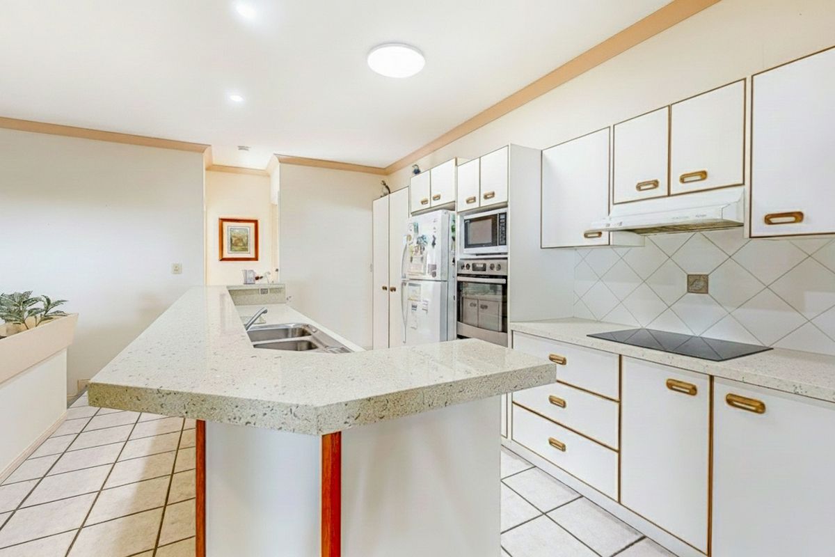 10 Billabong Way, Tewantin