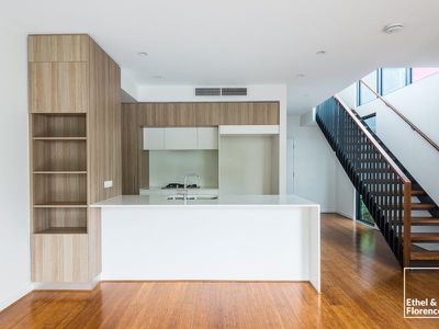 Townhouse 607 / 12-18 Parkside Circuit, Hamilton