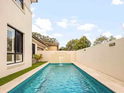 16 Hillcroft Place, Belmont