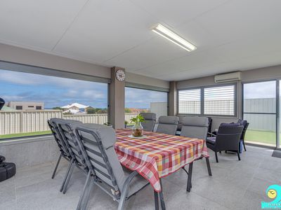 175 Lagoon Drive, Yanchep