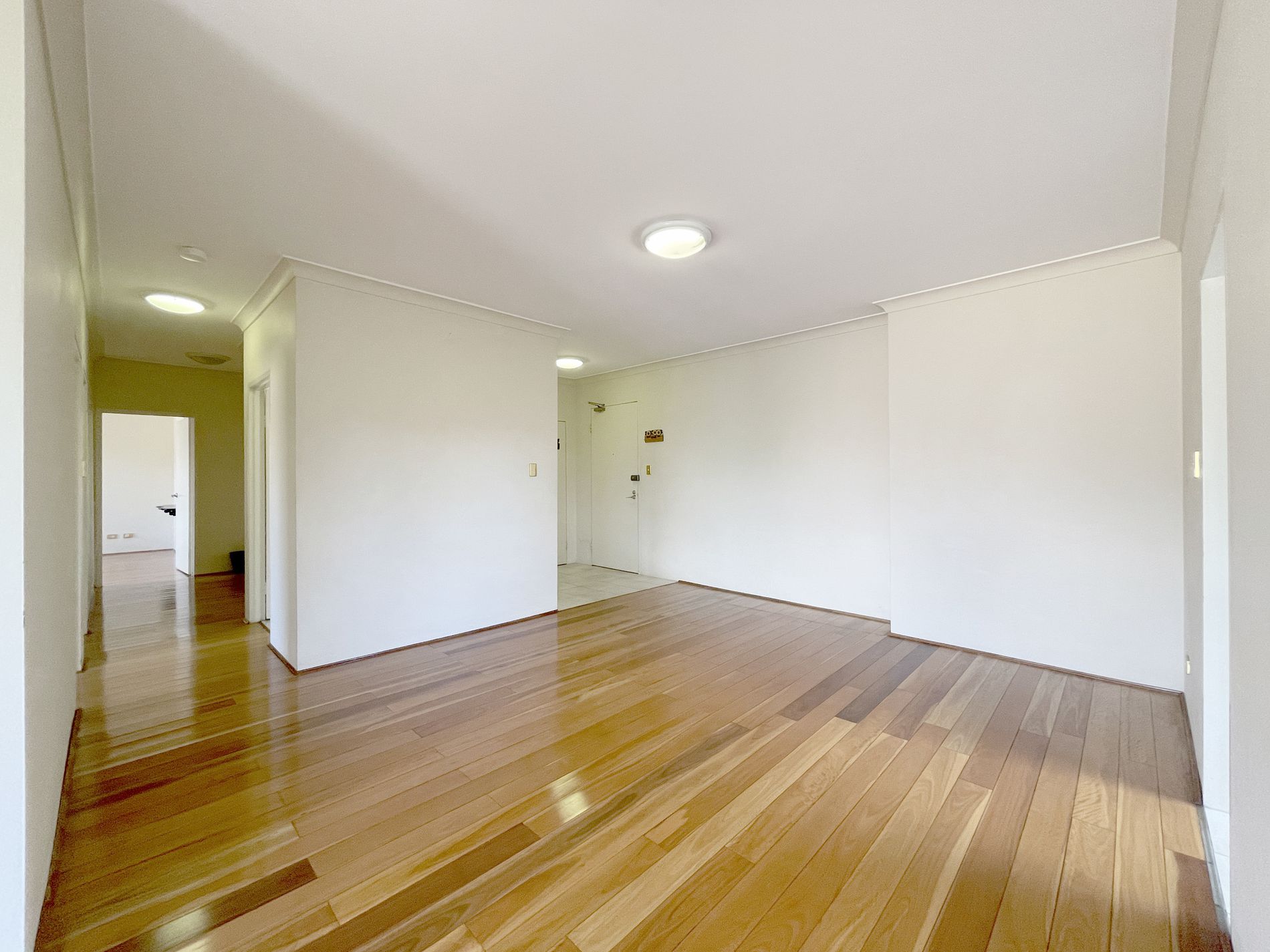 570 / 83-93 Dalmeny Avenue, Rosebery