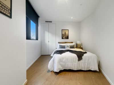 1401 / 555 Swasnton Street, Carlton