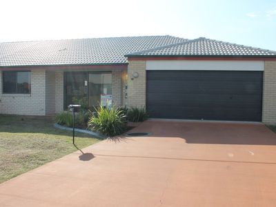 1 / 1 Darter Close, Lowood