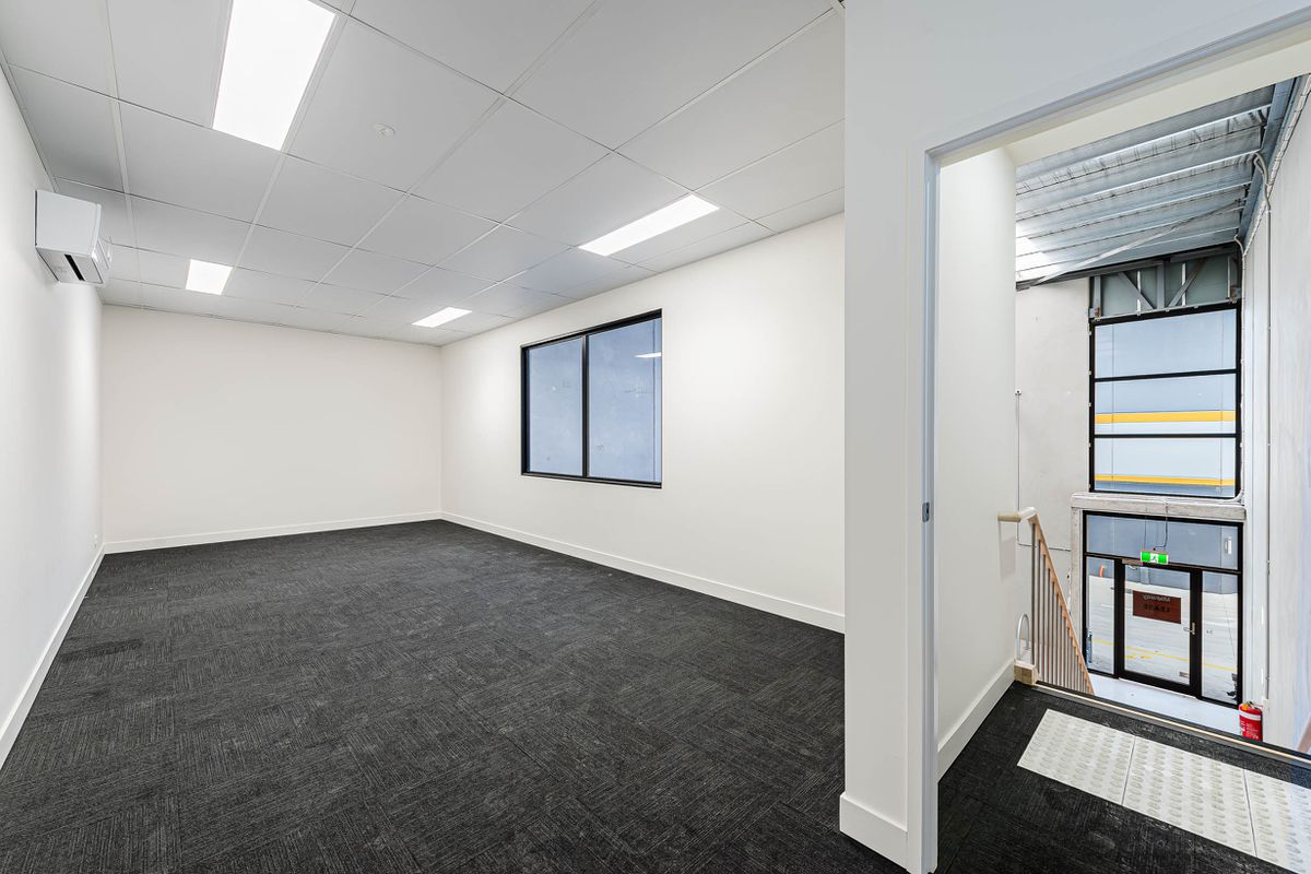 34 Moonah Circuit, Brooklyn