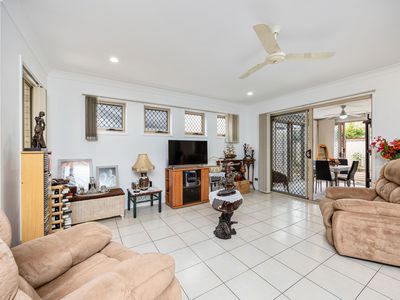 8 Kennedy Court, Urraween