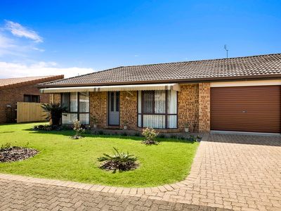 104 / 8 Melody Court, Warana