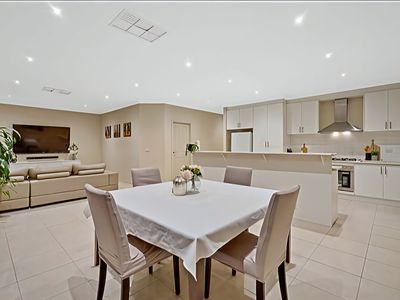 11 Insley Way, Caroline Springs