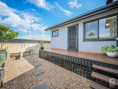 2A Pandora Parade, Noraville