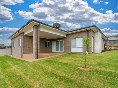 23 LOAMES STREET, Wodonga