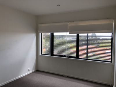 5 Burn Nar Look Drive, Burwood