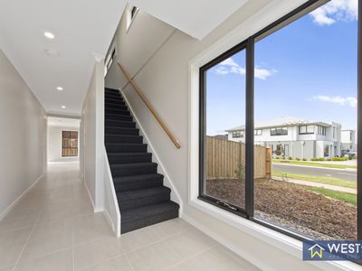 20 Aylesbury Terrace, Werribee