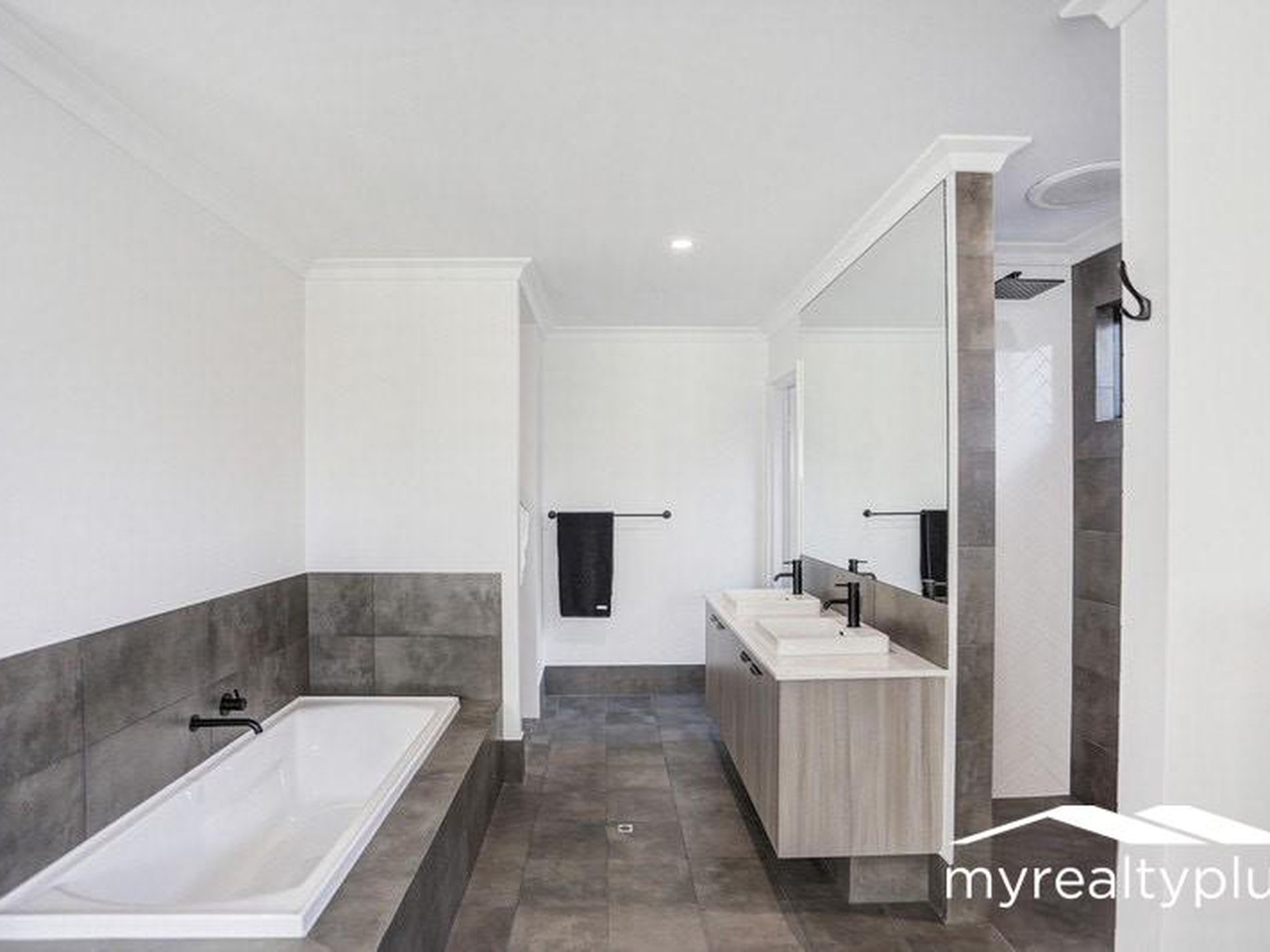 31 Rapallo Grove, Madora Bay