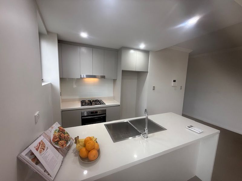R 101 / 84 Courallie Avenue, Homebush West