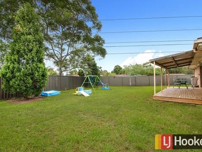 17 Camphorlaurel Court, Doonside