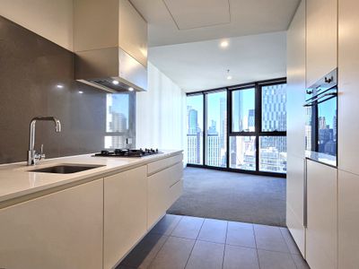 2509 / 105 Clarendon Street, Southbank